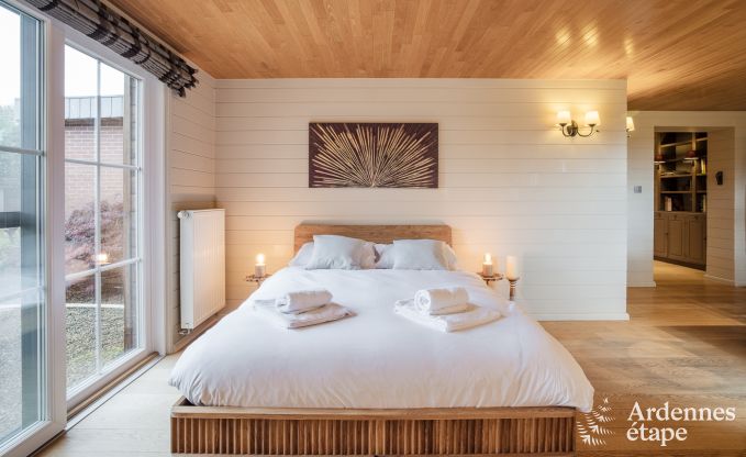 Ruime vakantiewoning voor 12 personen met zwembad en privtuin in Hamois, Ardennen