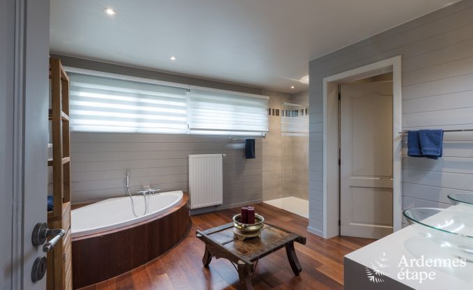 Ruime vakantiewoning voor 12 personen met zwembad en priv�tuin in Hamois, Ardennen