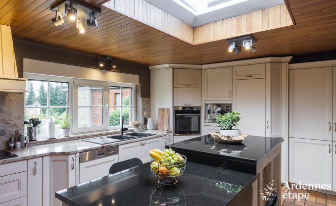 Luxe vakantiewoning in Hamois voor 8 personen met zwembad en priv�tuin in de Ardennen