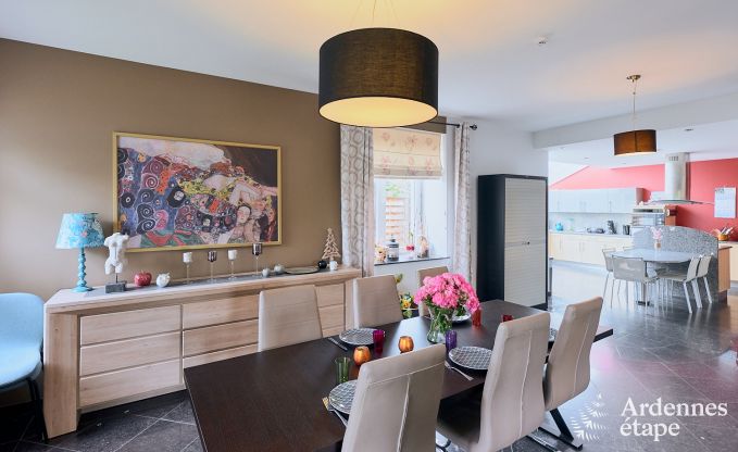 Charmant vakantiehuis voor 6 personen in Han-sur-Lesse met priv�terras aan het water