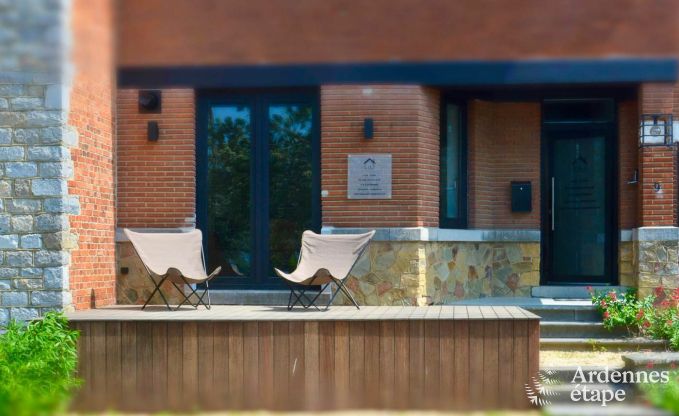 Ruim vakantiehuis in Han-sur-Lesse voor 8 personen met 4 slaapkamers, priv�tuin en terras