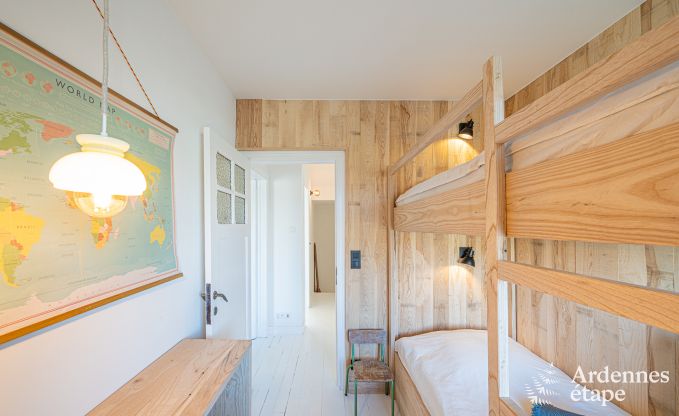 Ruim vakantiehuis in Han-sur-Lesse voor 8 personen met 4 slaapkamers, priv�tuin en terras