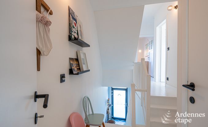 Ruim vakantiehuis in Han-sur-Lesse voor 8 personen met 4 slaapkamers, priv�tuin en terras