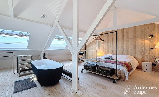 Ruim vakantiehuis in Han-sur-Lesse voor 8 personen met 4 slaapkamers, priv�tuin en terras