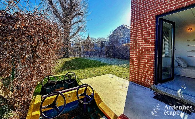 Ruim vakantiehuis in Han-sur-Lesse voor 8 personen met 4 slaapkamers, priv�tuin en terras