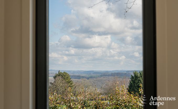 Ruime luxe villa met zwembad in Hastire, Ardennen