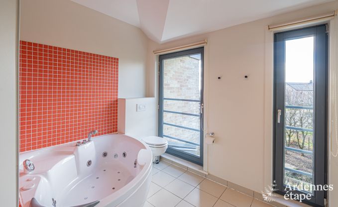 Ruime luxe villa met zwembad in Hastire, Ardennen