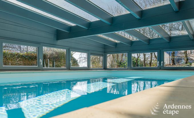 Ruime luxe villa met zwembad in Hasti�re, Ardennen