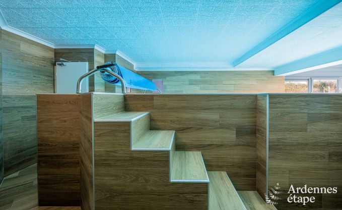 Ruime luxe villa met zwembad in Hasti�re, Ardennen