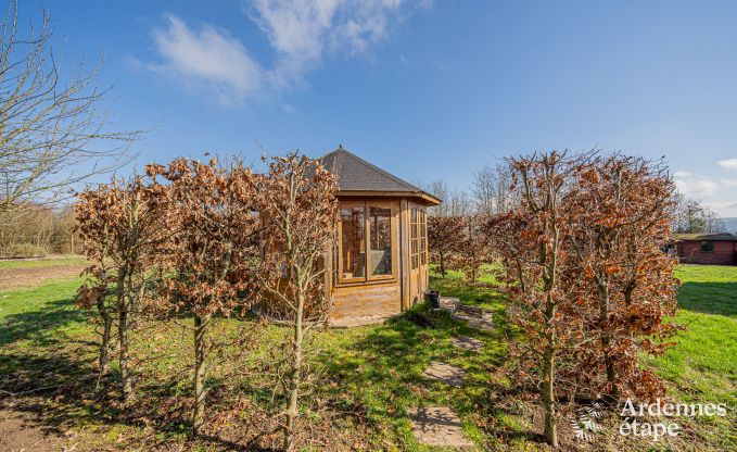 Ruime luxe villa met zwembad in Hasti�re, Ardennen