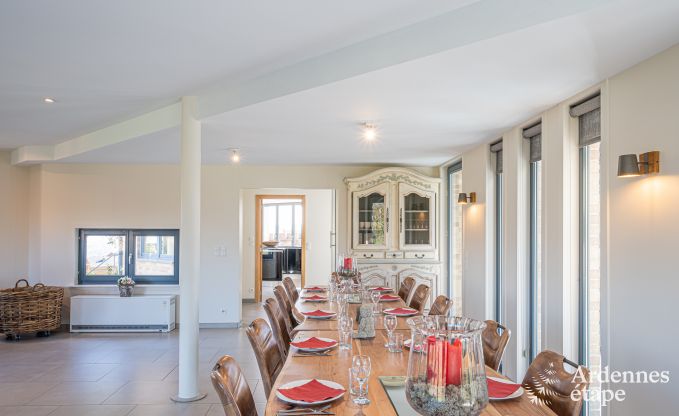 Ruime luxe villa met zwembad in Hasti�re, Ardennen