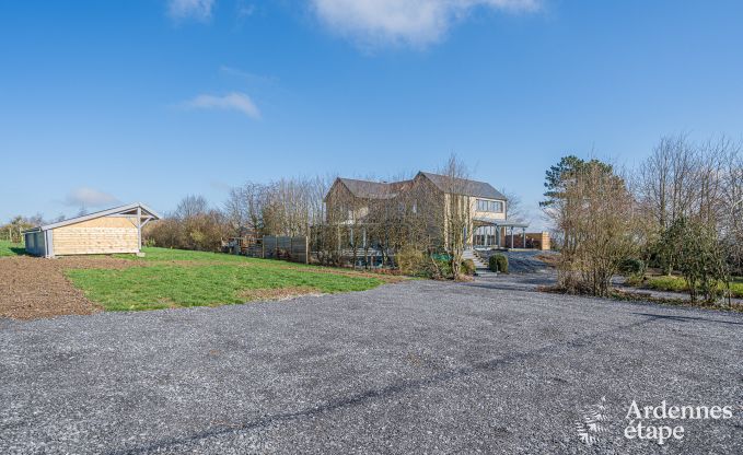 Ruime luxe villa met zwembad in Hasti�re, Ardennen