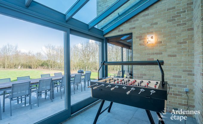 Ruime luxe villa met zwembad in Hasti�re, Ardennen
