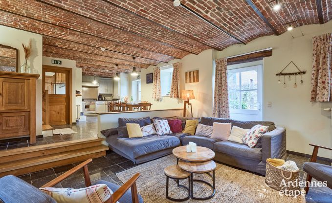 Gezellig vakantiehuis in Havelange voor 10 personen met tuin en houtkachel in de Condroz