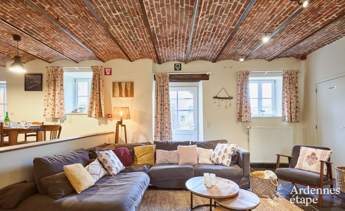 Gezellig vakantiehuis in Havelange voor 10 personen met tuin en houtkachel in de Condroz