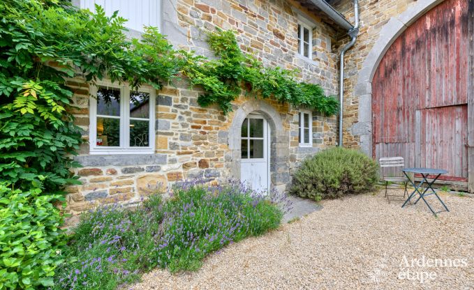 Gezellig vakantiehuis in Havelange voor 10 personen met tuin en houtkachel in de Condroz