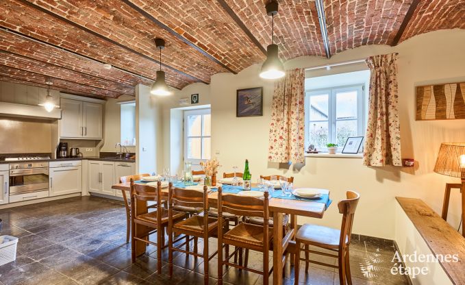 Gezellig vakantiehuis in Havelange voor 10 personen met tuin en houtkachel in de Condroz