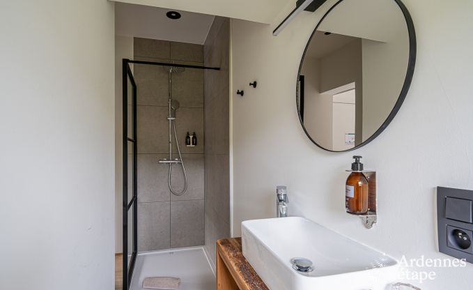 Luxe villa in Herbeumont voor 32 personen: comfort en privacy in het hart van de Ardennen