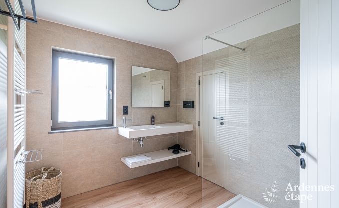 Gezellige vakantiewoning voor 4 personen met prachtig uitzicht in Hron, Ardennen