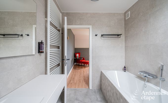 Comfortabel vakantiehuis voor 12 personen  in Hron, Ardennen