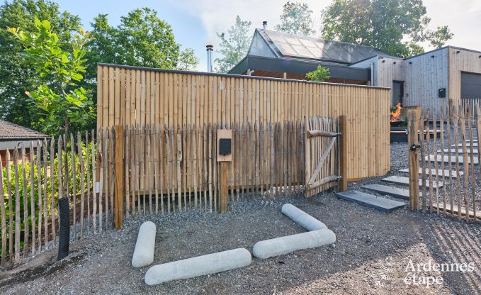 Chalet in Hotton voor 6 personen met zwemspa, hottub en buitensauna nabij Durbuy