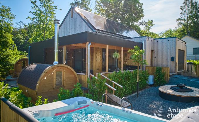 Chalet in Hotton voor 6 personen met zwemspa, hottub en buitensauna nabij Durbuy