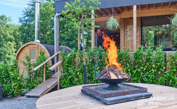 Chalet in Hotton voor 6 personen met zwemspa, hottub en buitensauna nabij Durbuy