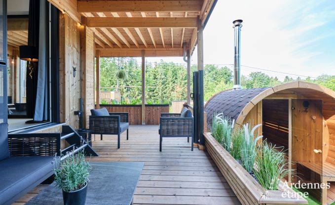 Chalet in Hotton voor 6 personen met zwemspa, hottub en buitensauna nabij Durbuy