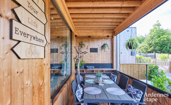 Chalet in Hotton voor 6 personen met zwemspa, hottub en buitensauna nabij Durbuy