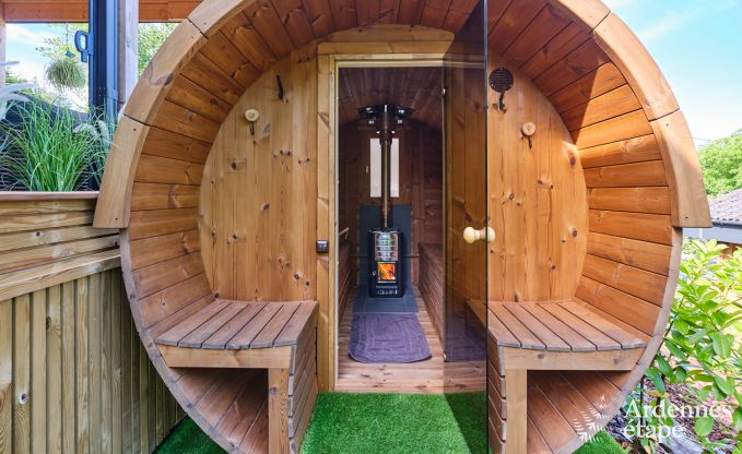 Chalet in Hotton voor 6 personen met zwemspa, hottub en buitensauna nabij Durbuy