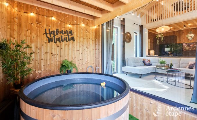Chalet in Hotton voor 6 personen met zwemspa, hottub en buitensauna nabij Durbuy