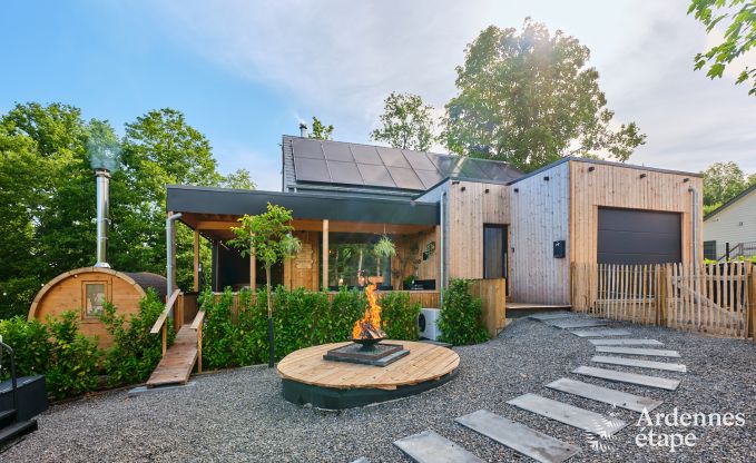 Chalet in Hotton voor 6 personen met zwemspa, hottub en buitensauna nabij Durbuy