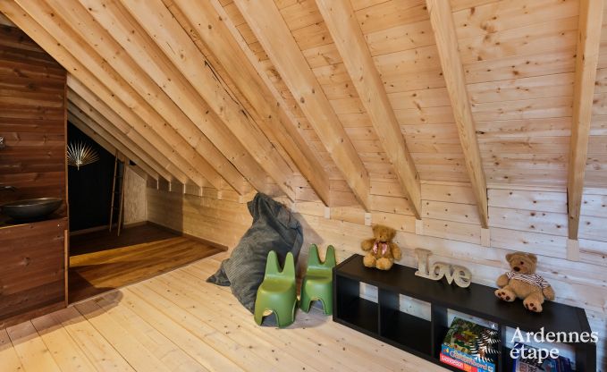 Chalet in Hotton voor 6 personen met zwemspa, hottub en buitensauna nabij Durbuy