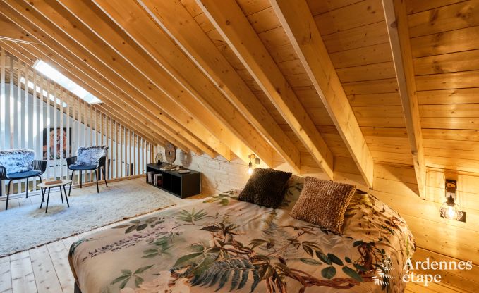 Chalet in Hotton voor 6 personen met zwemspa, hottub en buitensauna nabij Durbuy