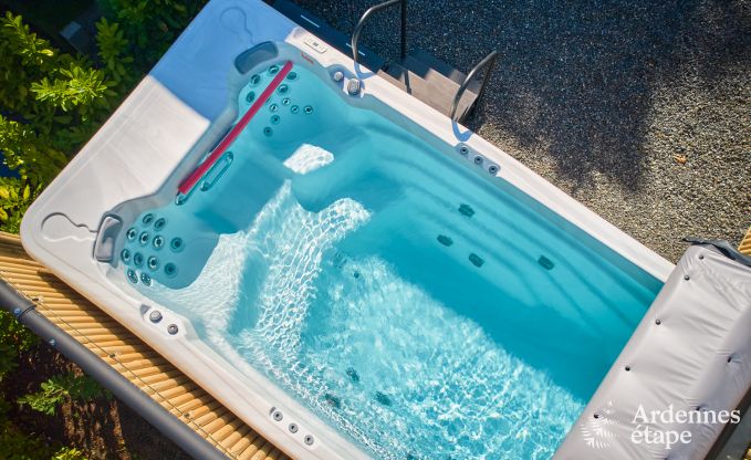 Chalet in Hotton voor 6 personen met zwemspa, hottub en buitensauna nabij Durbuy