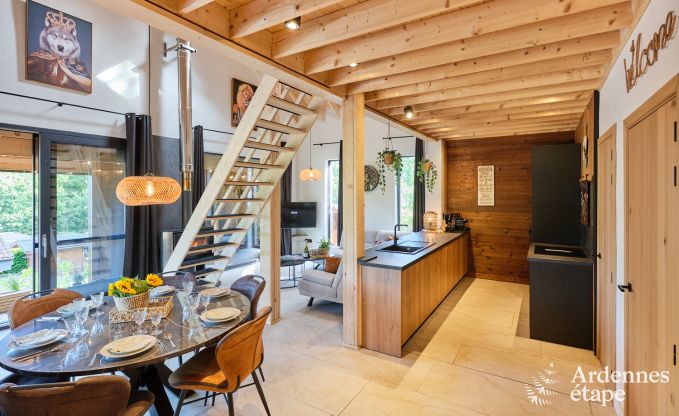 Chalet in Hotton voor 6 personen met zwemspa, hottub en buitensauna nabij Durbuy