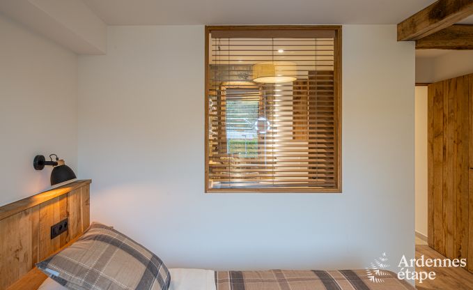 Ruime vakantiewoning voor 15 personen in Hotton, Ardennen, met 6 slaap- en badkamers, haardvuur, biljart en terras met vuurkorf