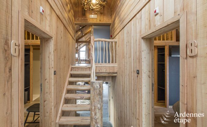 Weelderig en comfortabel huis voor 24 personen in Houffalize