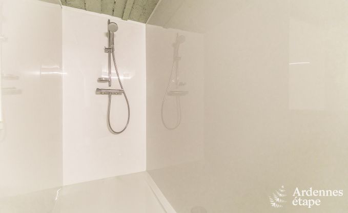 Luxevilla in het hart van Houffalize: vakantiewoning voor 24 personen met sauna, jacuzzi en speelkamer in de Ardennen