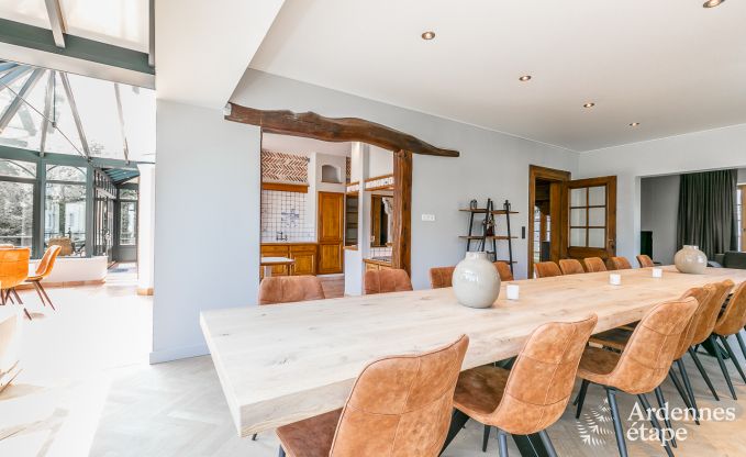 Luxevilla in het hart van Houffalize: vakantiewoning voor 24 personen met sauna, jacuzzi en speelkamer in de Ardennen