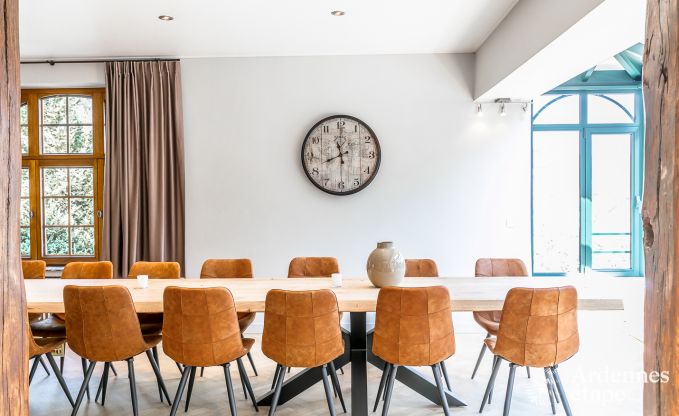 Luxevilla in het hart van Houffalize: vakantiewoning voor 24 personen met sauna, jacuzzi en speelkamer in de Ardennen