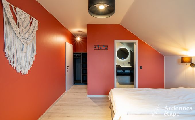 luxe villa in Houffalize: accommodatie voor 18 personen met zwembad, sauna en priv� tuin in de Ardennen