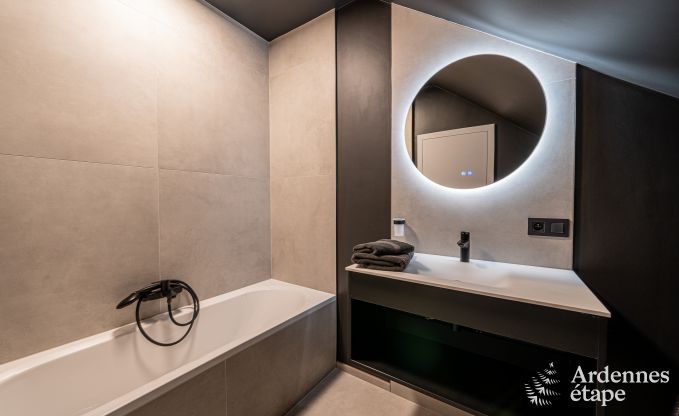 luxe villa in Houffalize: accommodatie voor 18 personen met zwembad, sauna en priv� tuin in de Ardennen