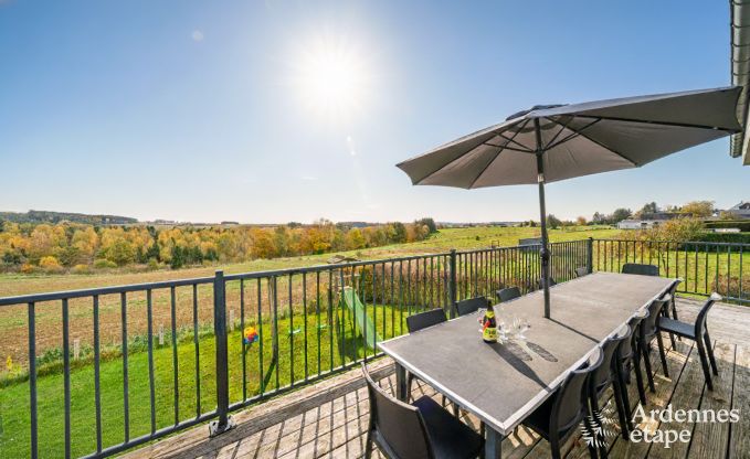 Luxe villa in Houffalize: accommodatie voor 22 personen met zwembad, sauna en tuin in de Ardennen