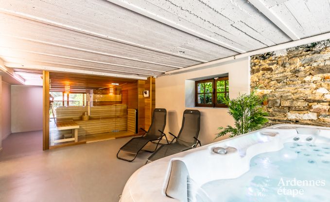 Luxevilla in het hart van Houffalize: vakantiewoning voor 24 personen met sauna, jacuzzi en speelkamer in de Ardennen