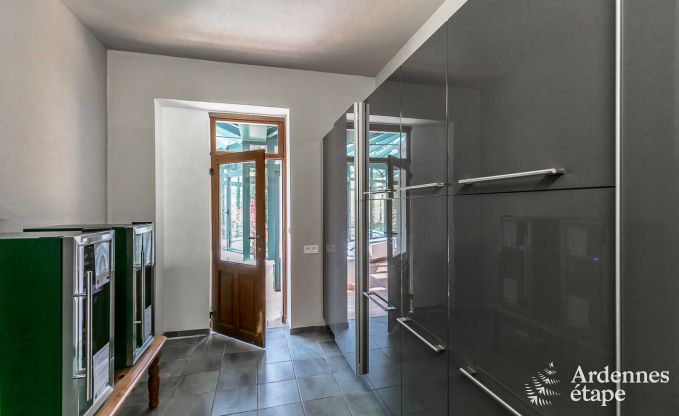 Luxevilla in het hart van Houffalize: vakantiewoning voor 24 personen met sauna, jacuzzi en speelkamer in de Ardennen