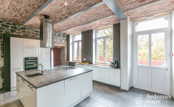 Buitengewoon in Houyet voor 10/14 personen in de Ardennen