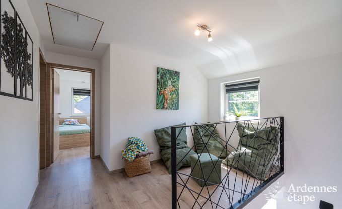 Vakantiehuis voor 9 personen in Wanlin met 4 slaapkamers en omheinde tuin