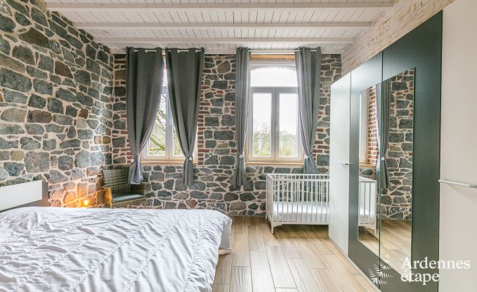 Buitengewoon in Houyet voor 10/14 personen in de Ardennen