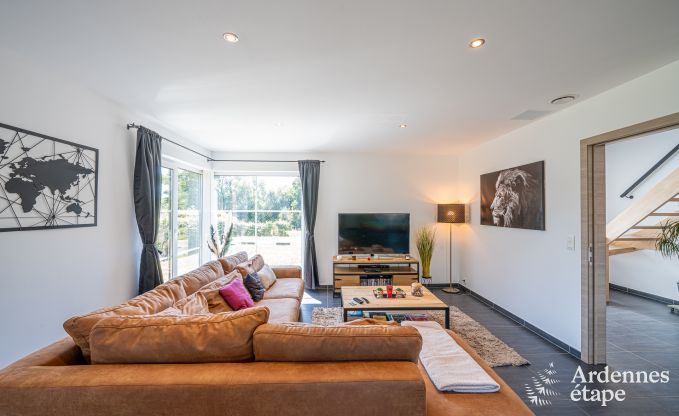 Vakantiehuis voor 9 personen in Wanlin met 4 slaapkamers en omheinde tuin